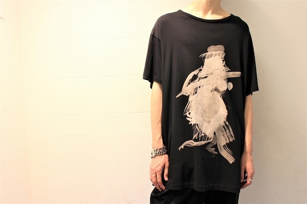 Yohji Yamamoto POUR HOMME(ヨウジヤマモトプールオム)より、BIG丸首半袖ハット女プリントTシャツをお買取りさせていただきました。