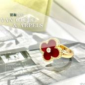 【VAN CLEEF & ARPELS ホリデーコレクション 高価買取中！ 】銀座でヴァンクリーフ & アーペルの高額査定はブランドコレクト銀座店へお任せください！：画像1