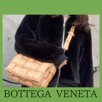 【高価買取】表参道、青山エリアでBOTTEGA VENETA/ボッテガヴェネタを売るならぜひブランドコレクトへ。大人気アイテムパデットカセットバッグを買取入荷いたしました。