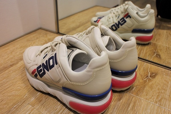 FENDI(フェンディ)より×FILA(フィラ)のコラボスニーカーをお買取りさせ