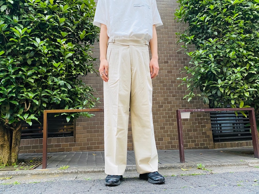 新着入荷】YOKE 20AW 2TUCK WIDE GURKHA TROUSERS が入荷致しました