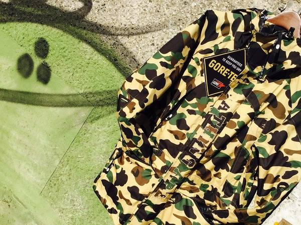 BC原宿店】BAPE (エイプ) 15AW人気の1stCAMO スノボジャケット買取入荷 ...