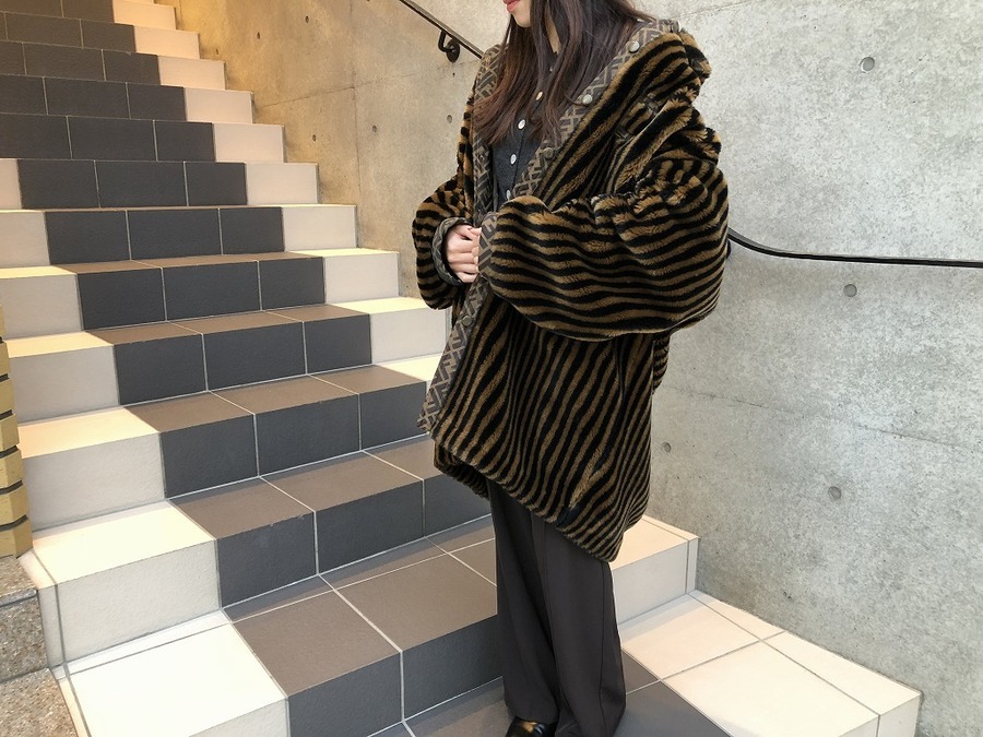 SALE／77%OFF】 FENDI ZUCCA PATTERNED BELTED MOUTON COAT MADE IN