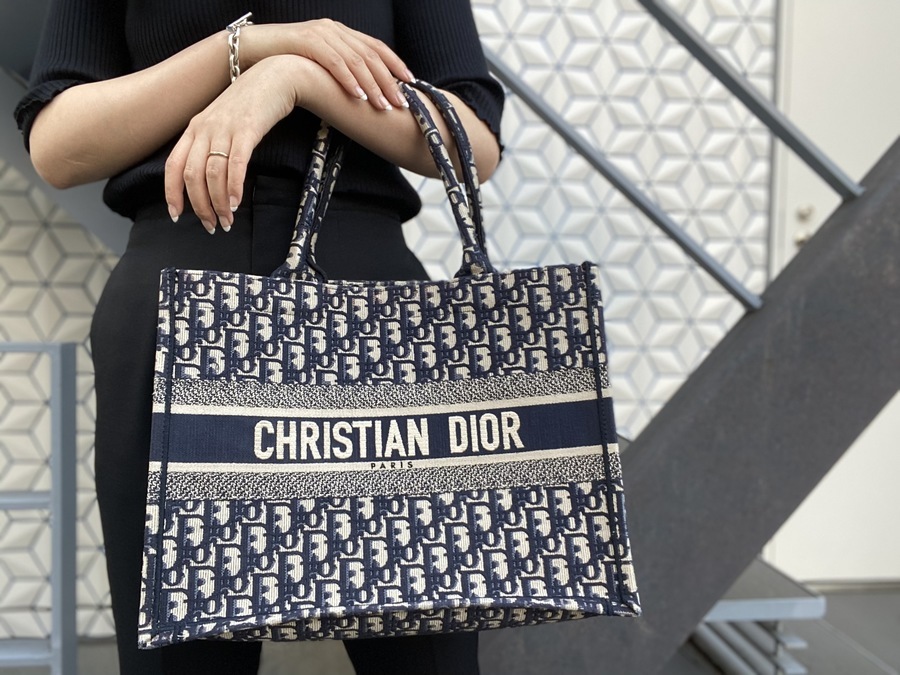 ディオール Christian Dior - Christian Dior クリスチャン ディオール サドルバッグ デニムの になります