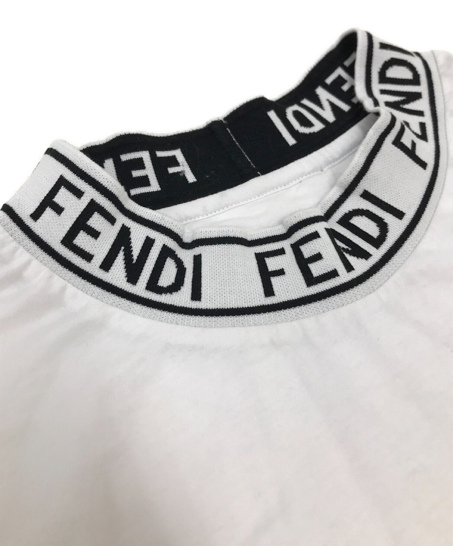 FENDI (フェンディ) ハイネックロゴTシャツ ホワイト サイズ:XXL｜ブランド古着の通販サイト【ブランドコレクト】