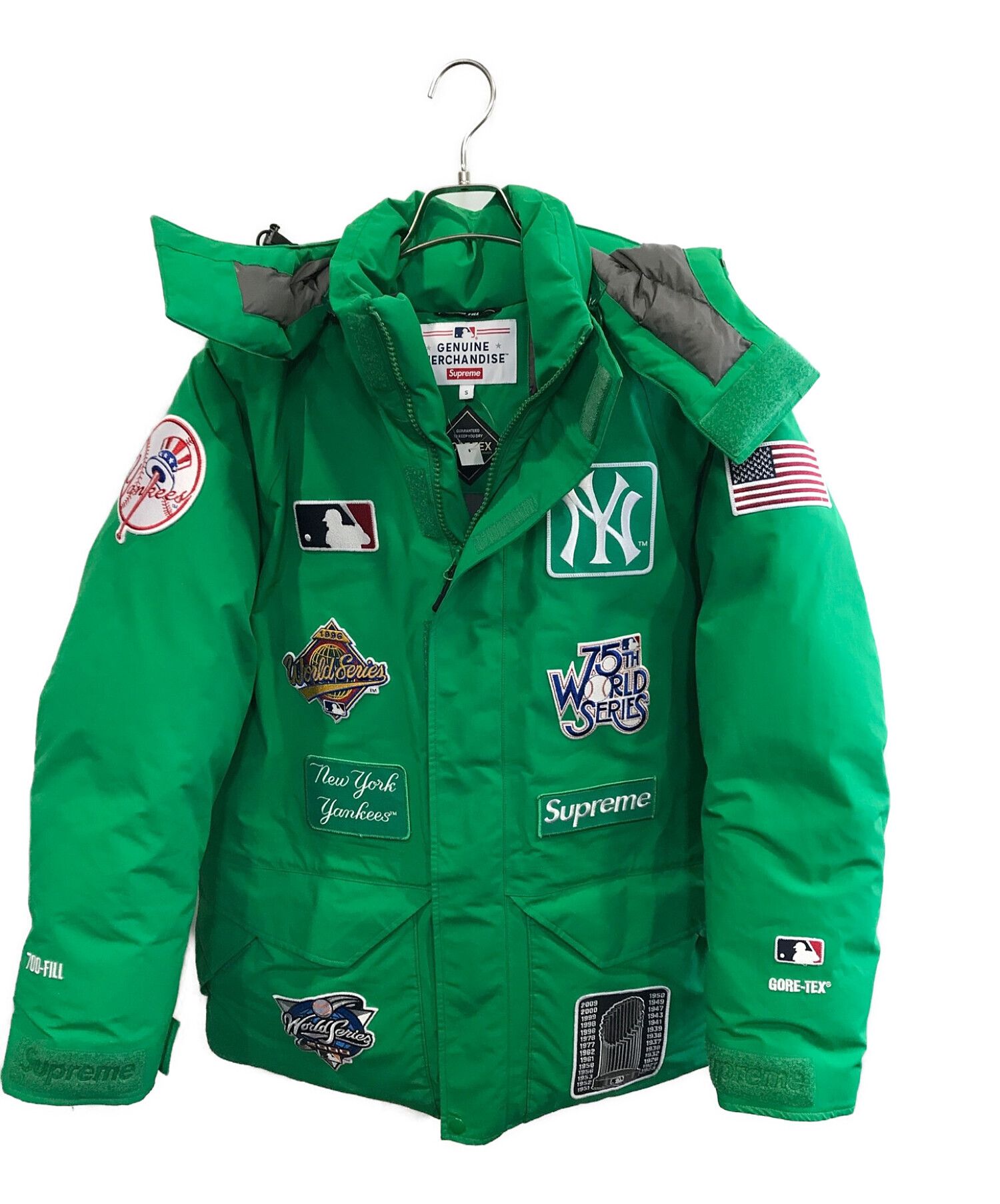 Supreme (シュプリーム) New York Yankees GORE TEX 700-Fill Down Jacket /  ニューヨークヤンキースゴアテックス７００フィルダウンジャケット グリーン サイズ:S